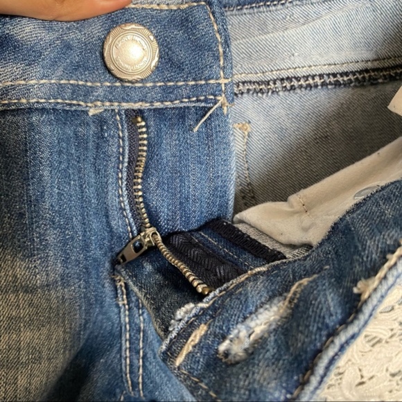 ALMOST FAMOUS mini short floral lace embroidered distressed size 3 - Picture 7 of 12